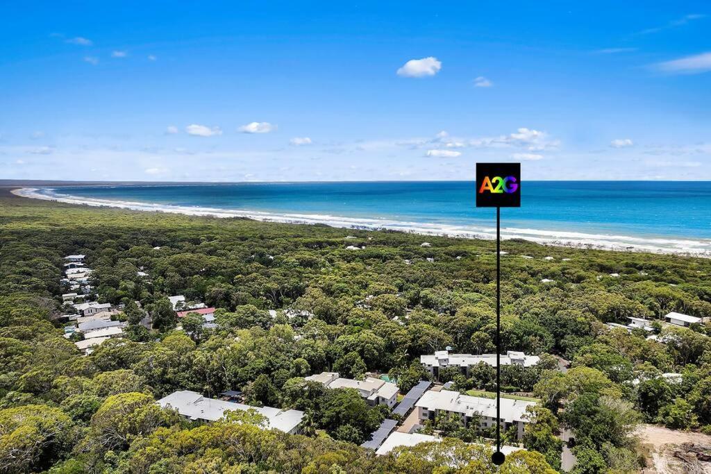 Your Place. Enjoy The Beach Retreat Rainbow Beach Exterior foto